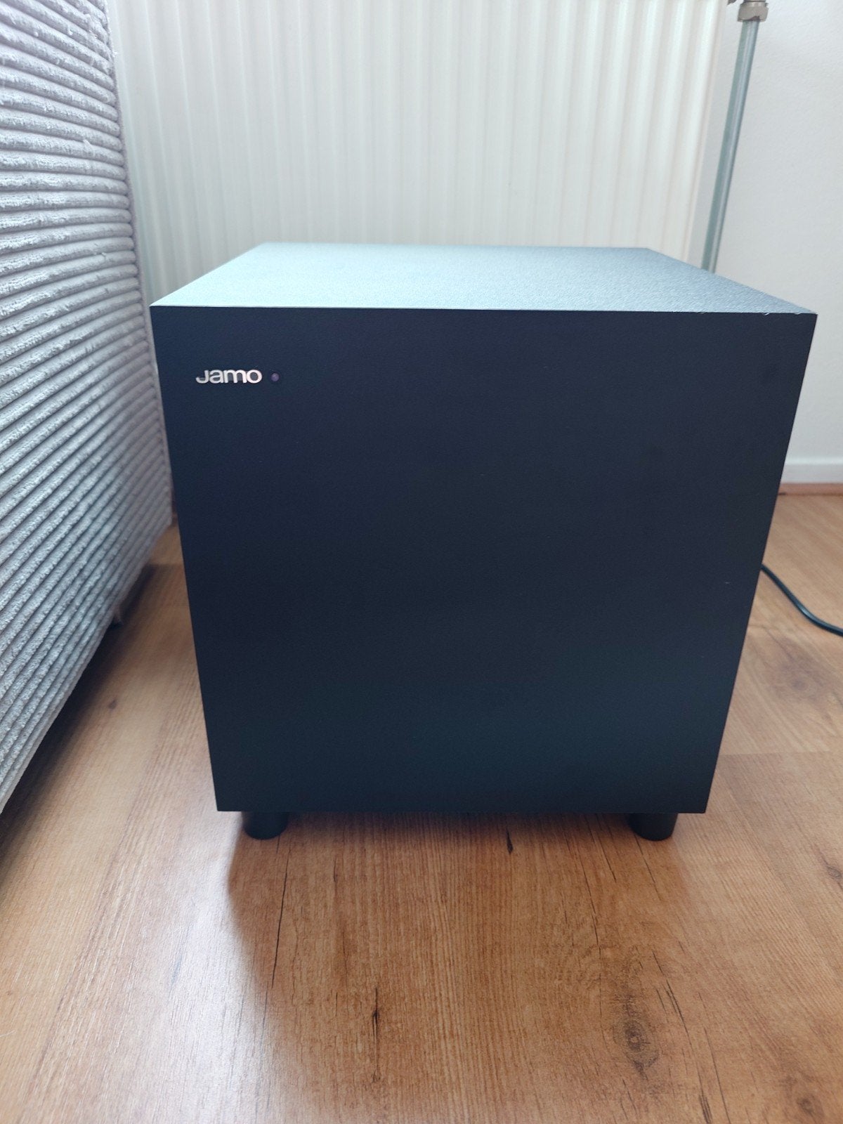 Jamo SUB 210 Subwoofer - Krachtige bas voor uw home cinema, Audio, Tv en Foto, Luidsprekers, Zo goed als nieuw, Subwoofer, 120 tot 150 watt