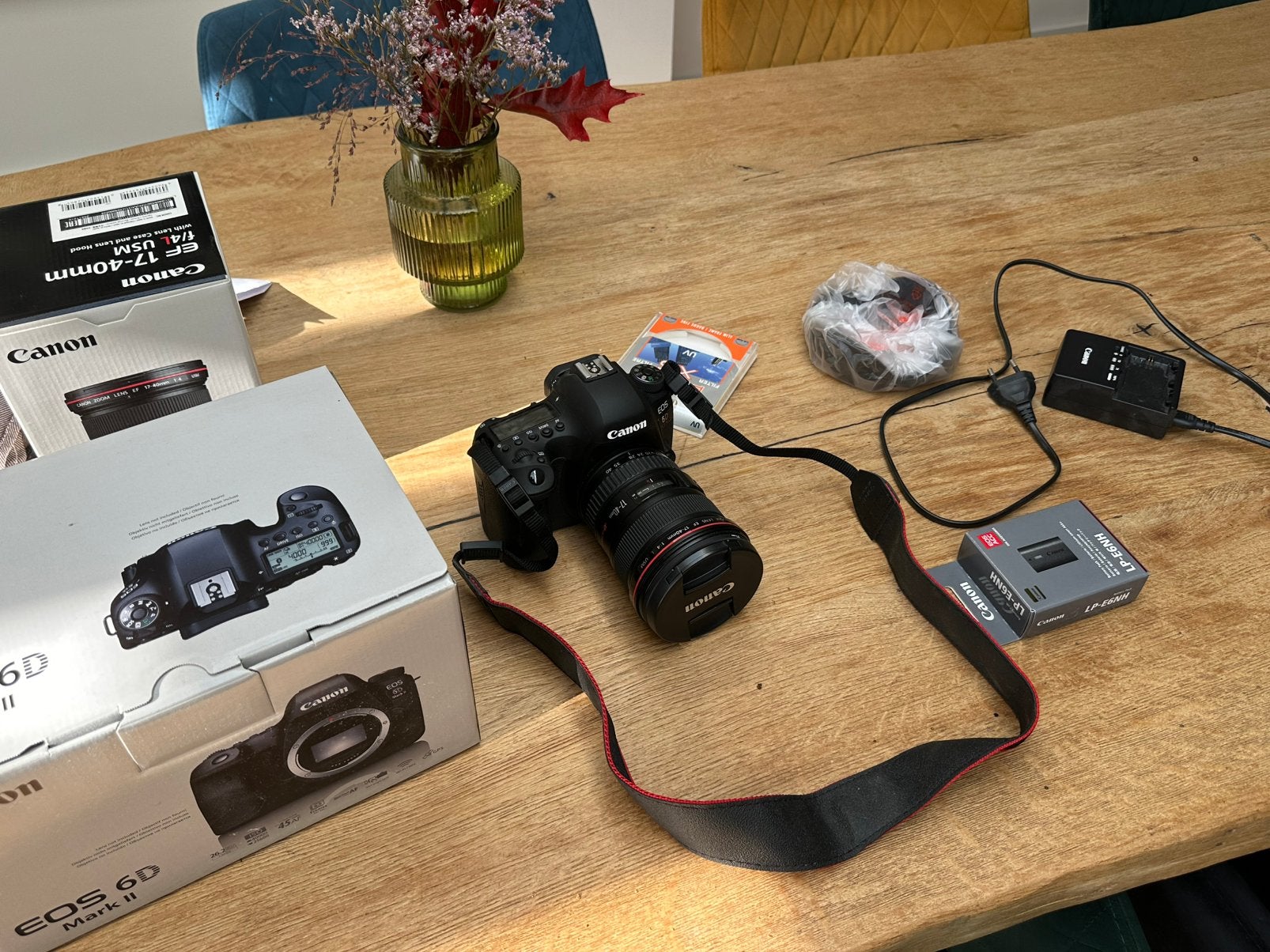 Canon EOS 6D mark II met EF 17-40mm L USM lens, Spiegelreflex, Canon, Ophalen of Verzenden, Zo goed als nieuw