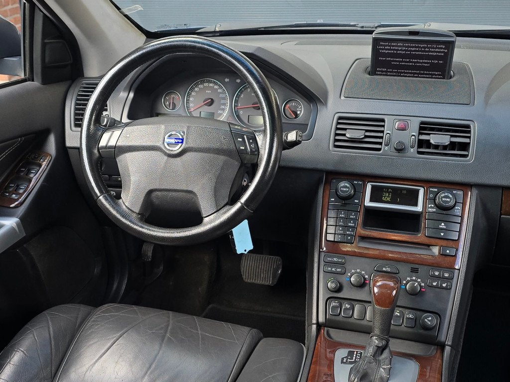 Volvo XC90 2.9 T6 Kinetic 5p. Dakraam |Leer |Trekhaak, Auto's, Volvo, Gebruikt, 138 €/maand, 2922 cc, Vierwielaandrijving