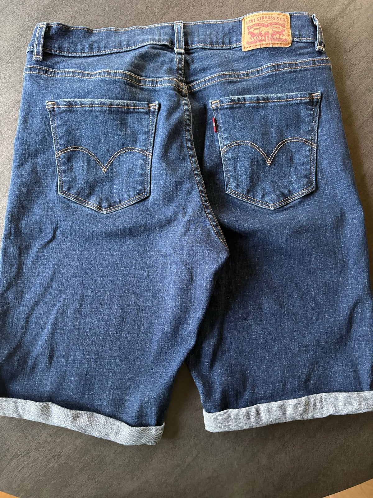 Levi's Dames Korte Broek maat 29, Kort, Blauw, Ophalen of Verzenden, Zo goed als nieuw