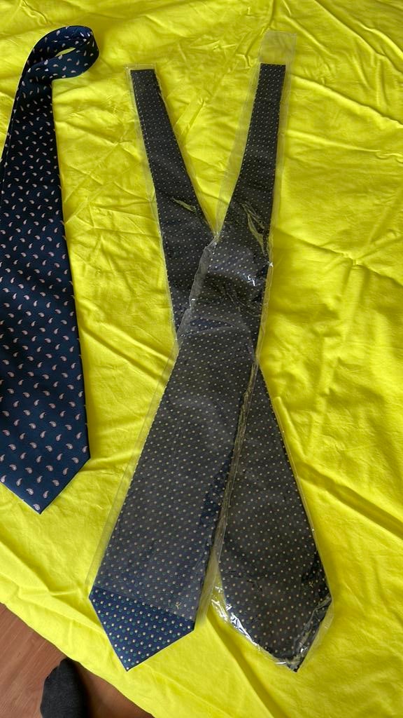 Prachtige stropdas 4 x, Kleding | Heren, Stropdassen, Ophalen of Verzenden, Nieuw, Rood, Met patroon