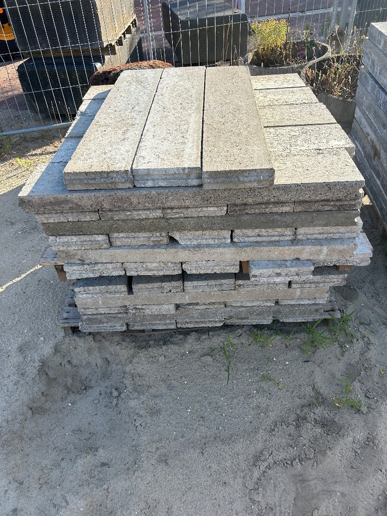 Ruim 50 opsluitbanden 6x20, Ophalen, Gebruikt, Overige typen, Minder dan 5 m²