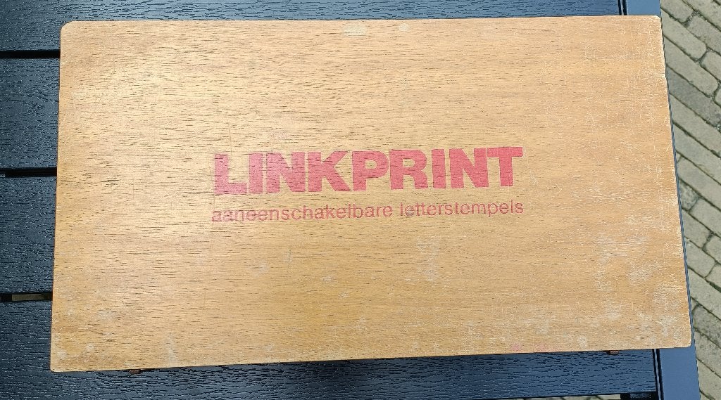 Linkprint kist 2: aaneenschakelbare letterstempels (KO2), Ophalen of Verzenden, Gebruikt, Taal en Lezen