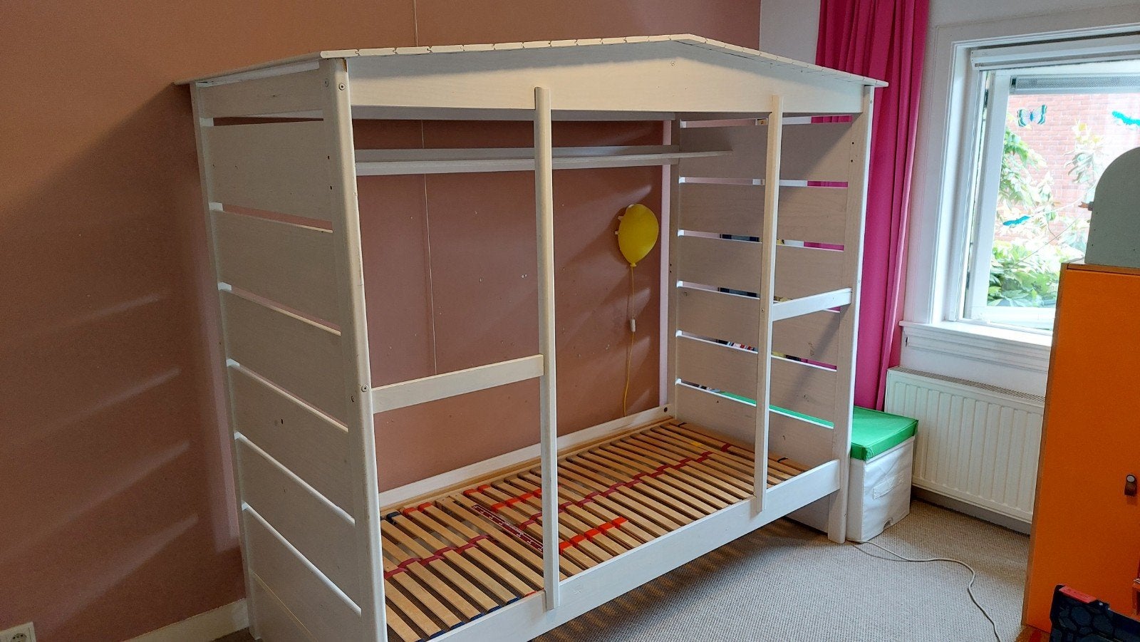 Kinderbed, bedhuisje (matras 90x200), Huis en Inrichting, Ophalen, Gebruikt, 90 cm, Eenpersoons
