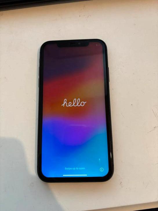 Iphone 11 Zwart 256gb, kapotte laaddock, Telecommunicatie, Mobiele telefoons | Apple iPhone, 256 GB, Gebruikt, Zwart, Zonder simlock