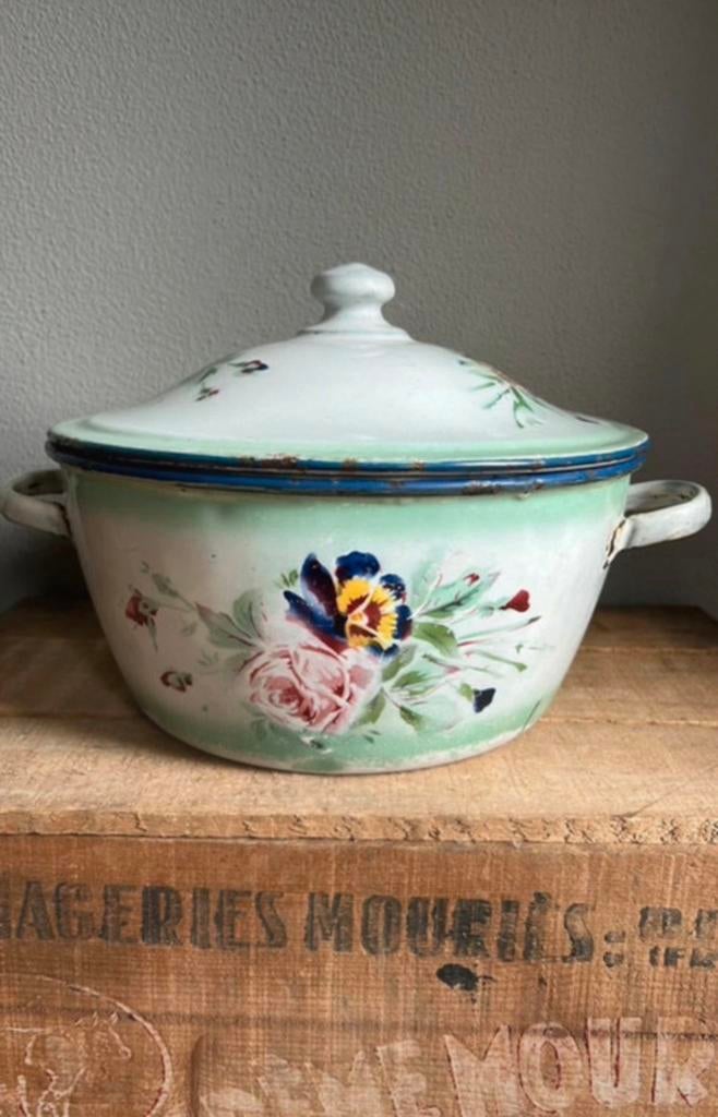 Frans emaille pan met viooltjes, Antiek en Kunst, Ophalen of Verzenden