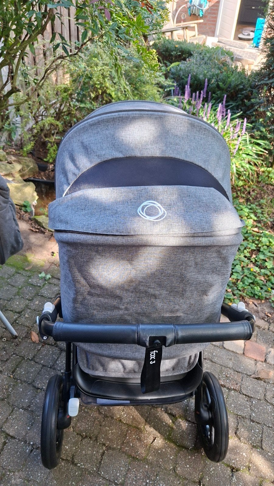 Foto 8 van Bugaboo Fox 3 en: Winterhoes, Zomerkap, Parasol, regenhoes