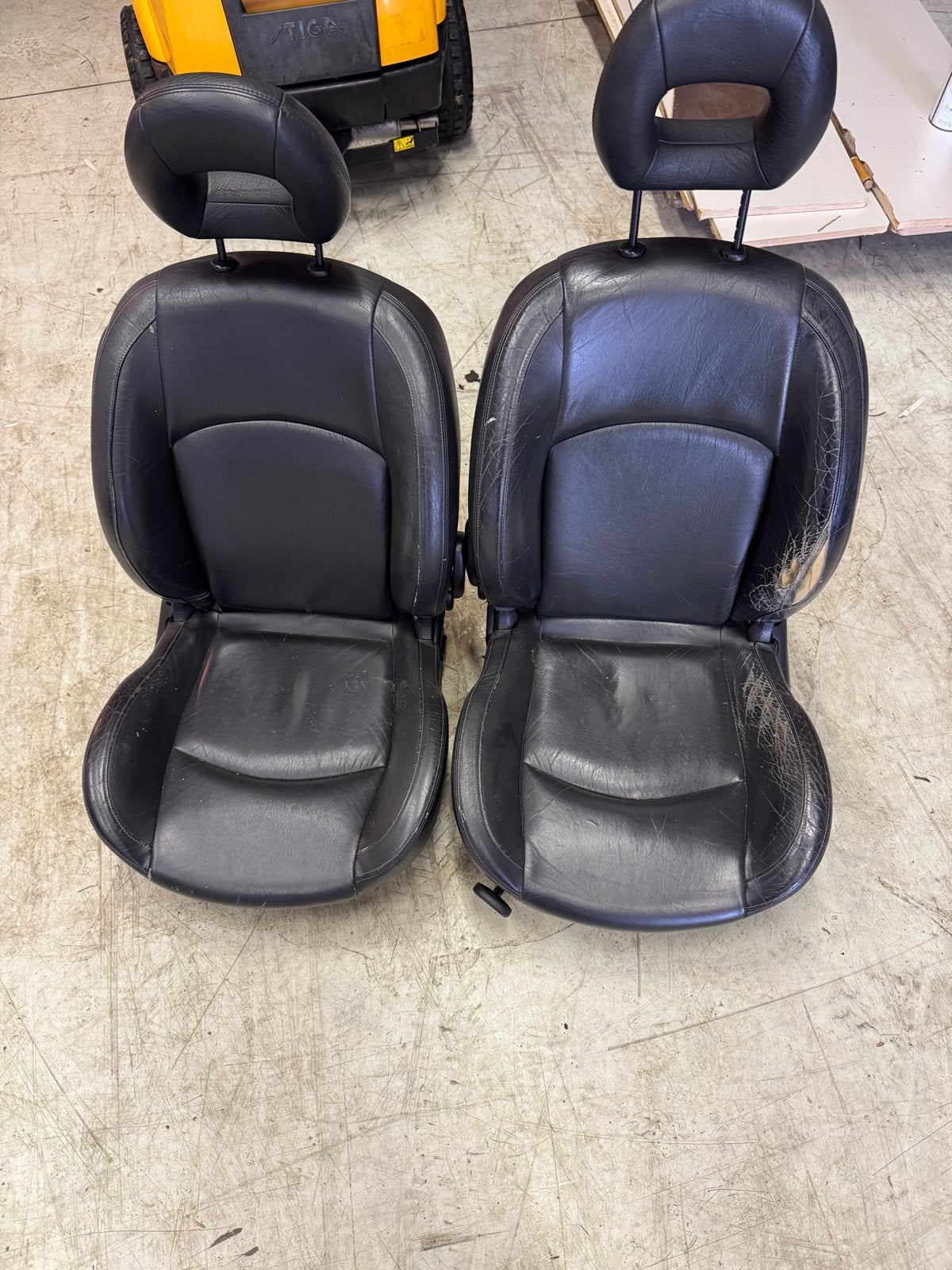 Leren autostoelen - Gebruikt met slijtage peugeot 206cc, Auto-onderdelen, Interieur en Bekleding, Ophalen, Gebruikt, Peugeot