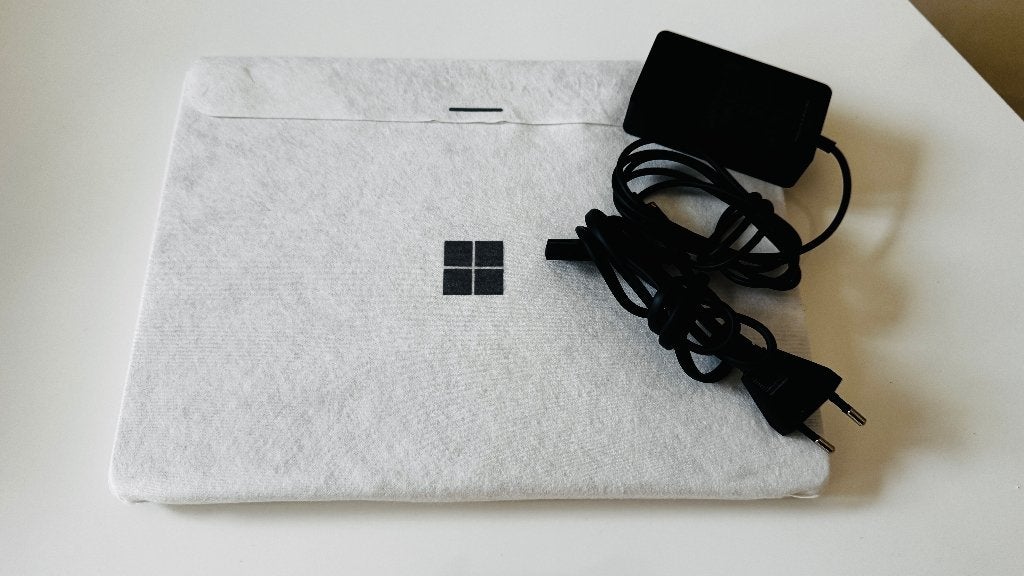 Microsoft Surface Laptop 7-Intel Core Ultra 7 268V - 14 inch, 2 tot 3 Ghz, 32 GB, 14 inch, Ophalen of Verzenden