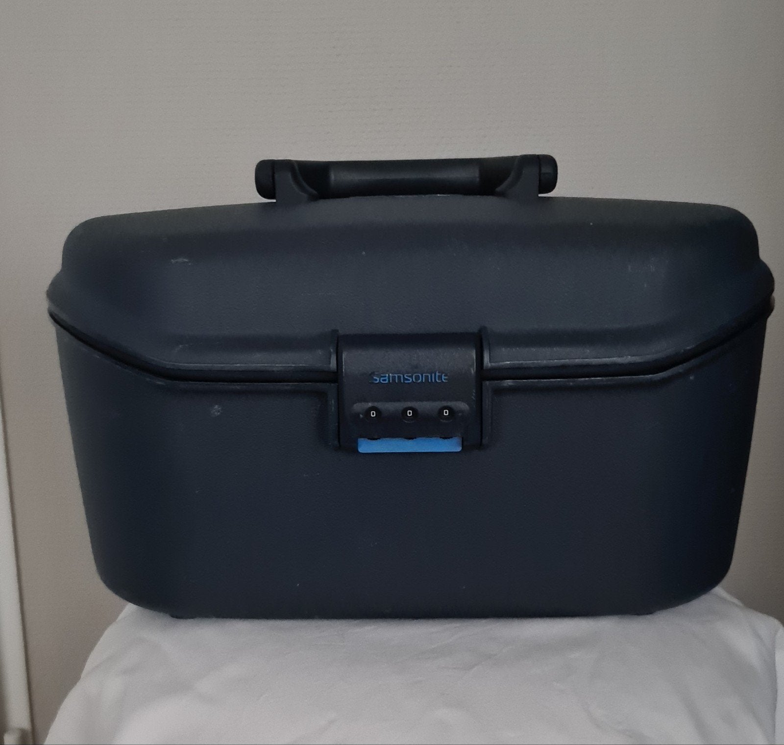 Vintage Samsonite beautycase donkerblauw, met Inzetbak & cij, Gebruikt, Blauw, Met slot, Ophalen of Verzenden