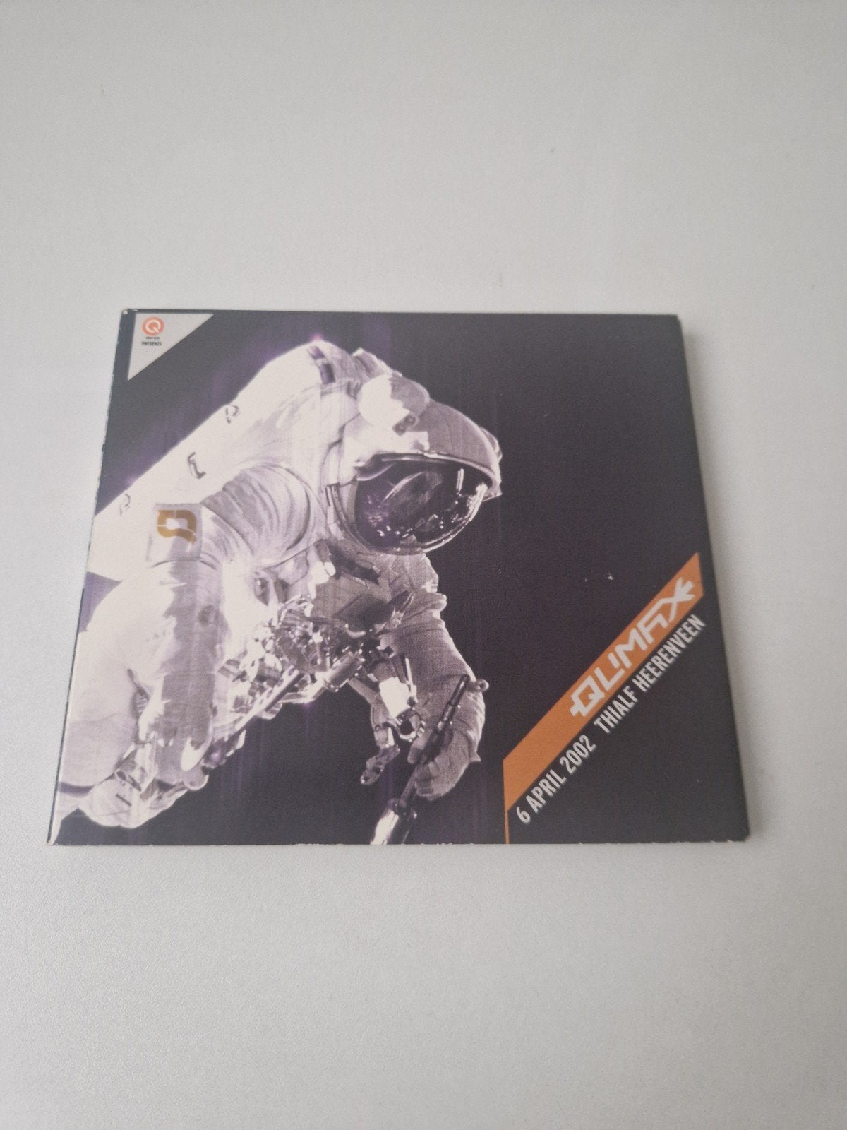 qlimax 6 april 2002 cd hardstyle, Cd's en Dvd's, Verzenden, Zo goed als nieuw