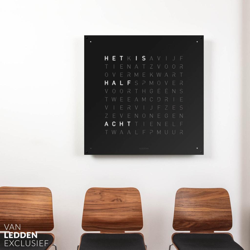 Qlocktwo Earth 90 Black Pepper Woordklok Design klok, Huis en Inrichting, Woonaccessoires | Klokken, Ophalen of Verzenden, Niet ingevuld