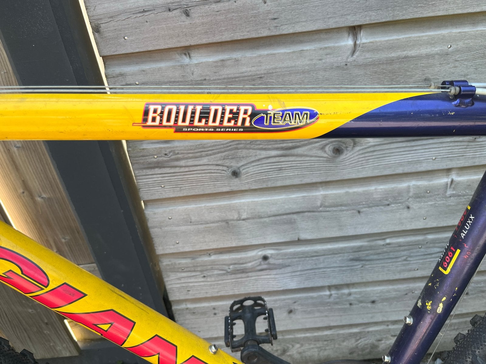 Giant Boulder Mountainbike - Geel/Paars - 21.5 inch, Fietsen en Brommers, Fietsen | Mountainbikes en ATB, Ophalen, Gebruikt, Hardtail