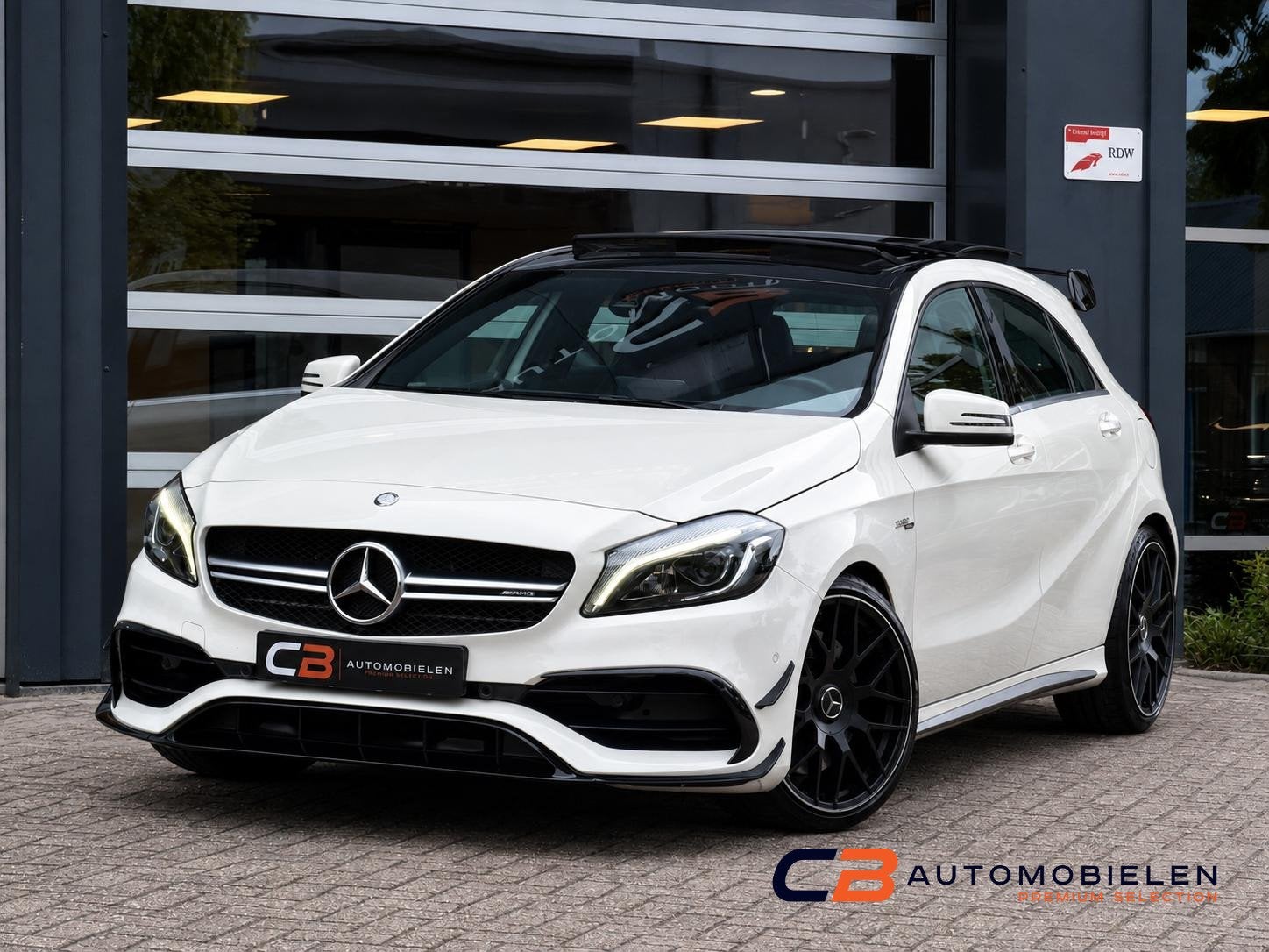 Mercedes-Benz A-klasse AMG 45 4MATIC | Facelift | Aero | Pan, Auto's, Automaat, Gebruikt, Euro 6, 4 cilinders