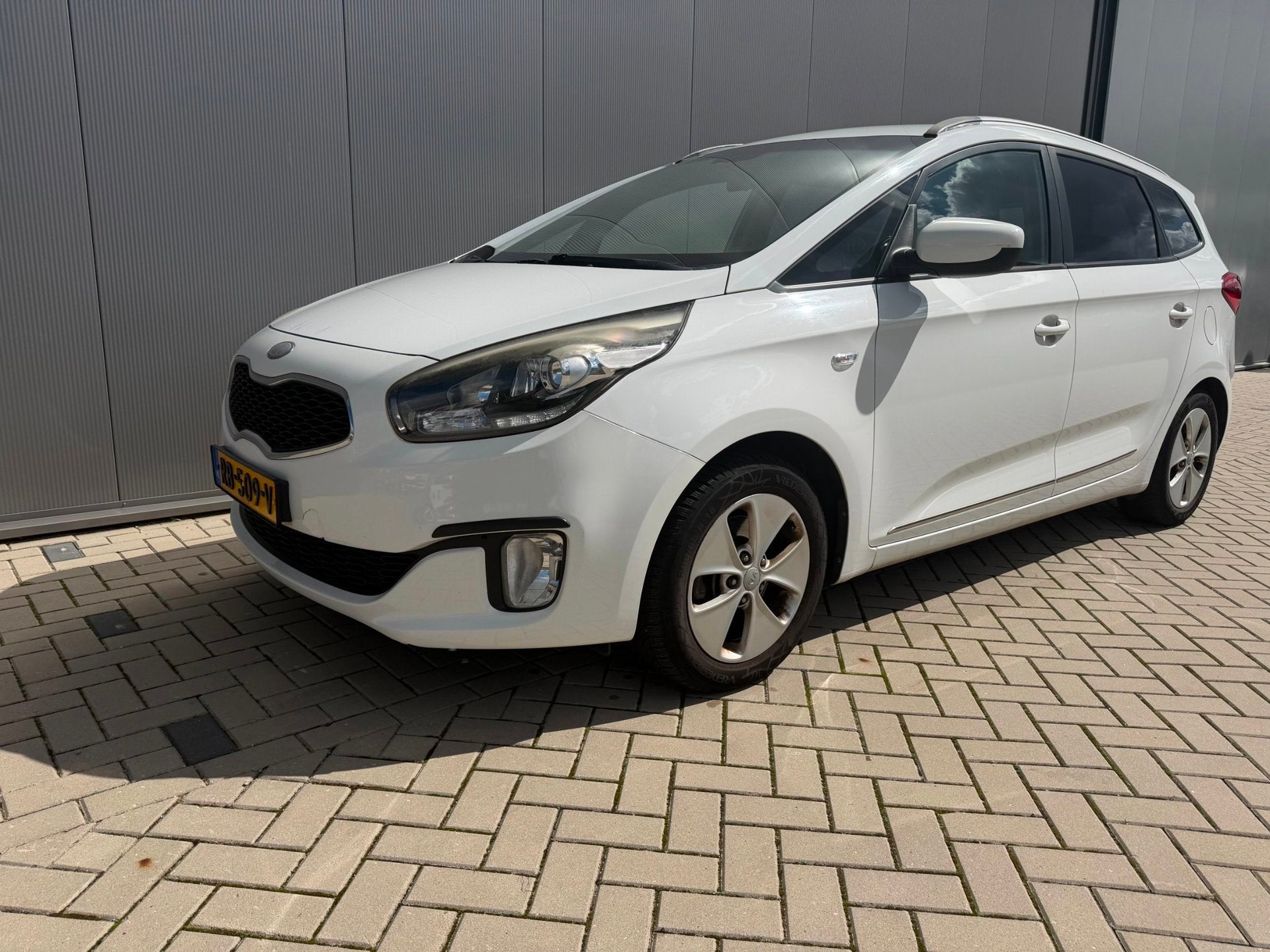 Kia Carens 1.6 GDi Comfort Pack, Voorwielaandrijving, Euro 5, Gebruikt, 1591 cc