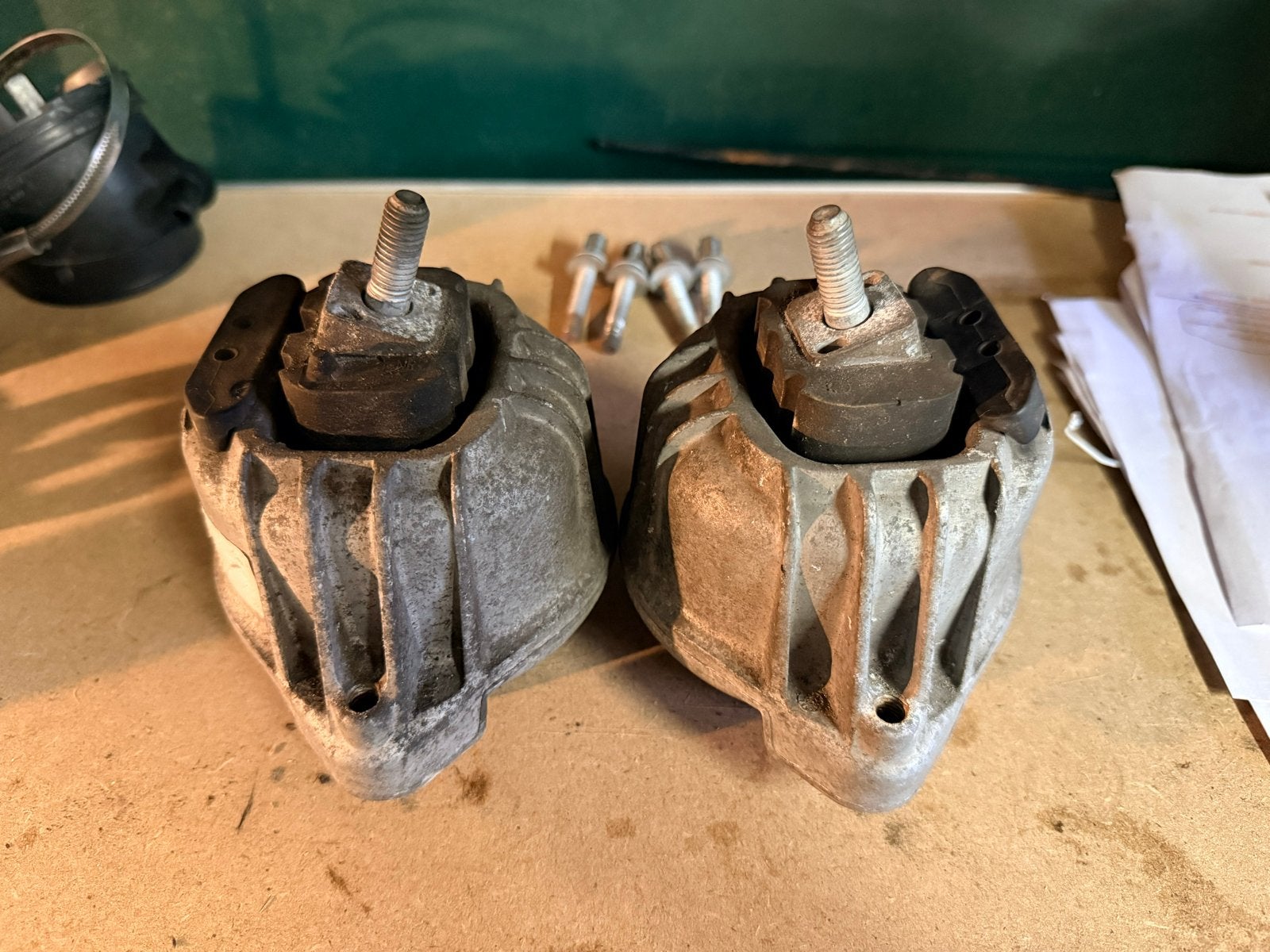 Motorsteunen L+R BMW 1 & 3 Serie N43 motor, 151.000km, Auto-onderdelen, Ophalen of Verzenden, Gebruikt, BMW