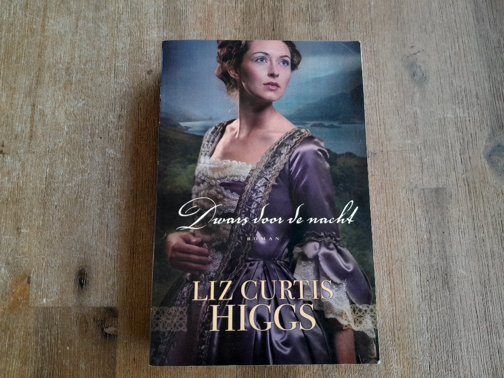 Liz Curtis Higgs/ Dwars door de nacht, Ophalen of Verzenden, Gelezen