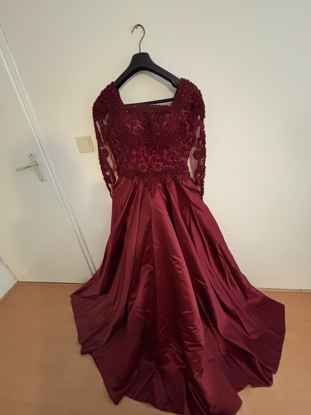 Henna jürk, Kleding | Dames, Gelegenheidskleding, Overige typen, Maat 42/44 (L), Ophalen of Verzenden, Zo goed als nieuw