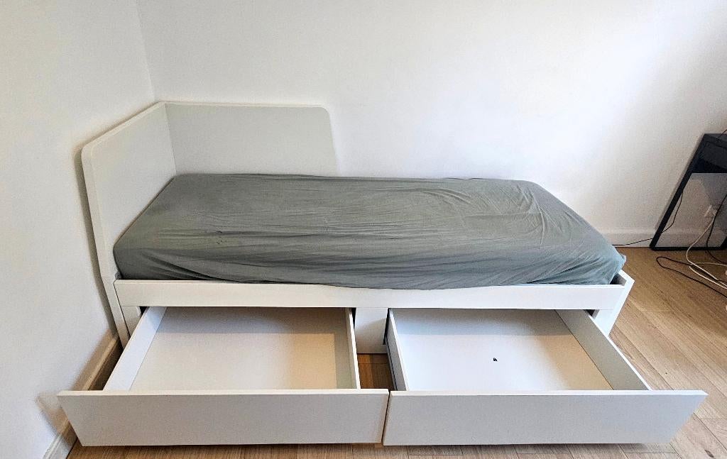 Bed flekke met 2 matrassen + ladekast, Ophalen, Tweepersoons, Zo goed als nieuw, Matras