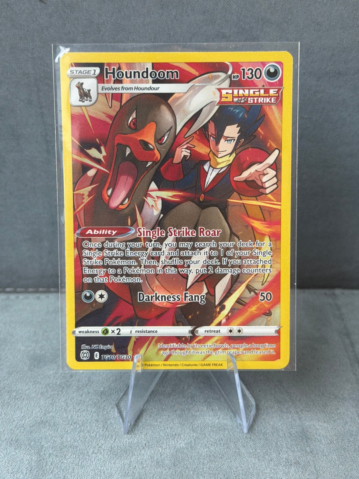 Pokémon Kaart Houndoom V Full Art Single Strike Roar, Hobby en Vrije tijd, Verzamelkaartspellen | Pokémon, Zo goed als nieuw, Losse kaart