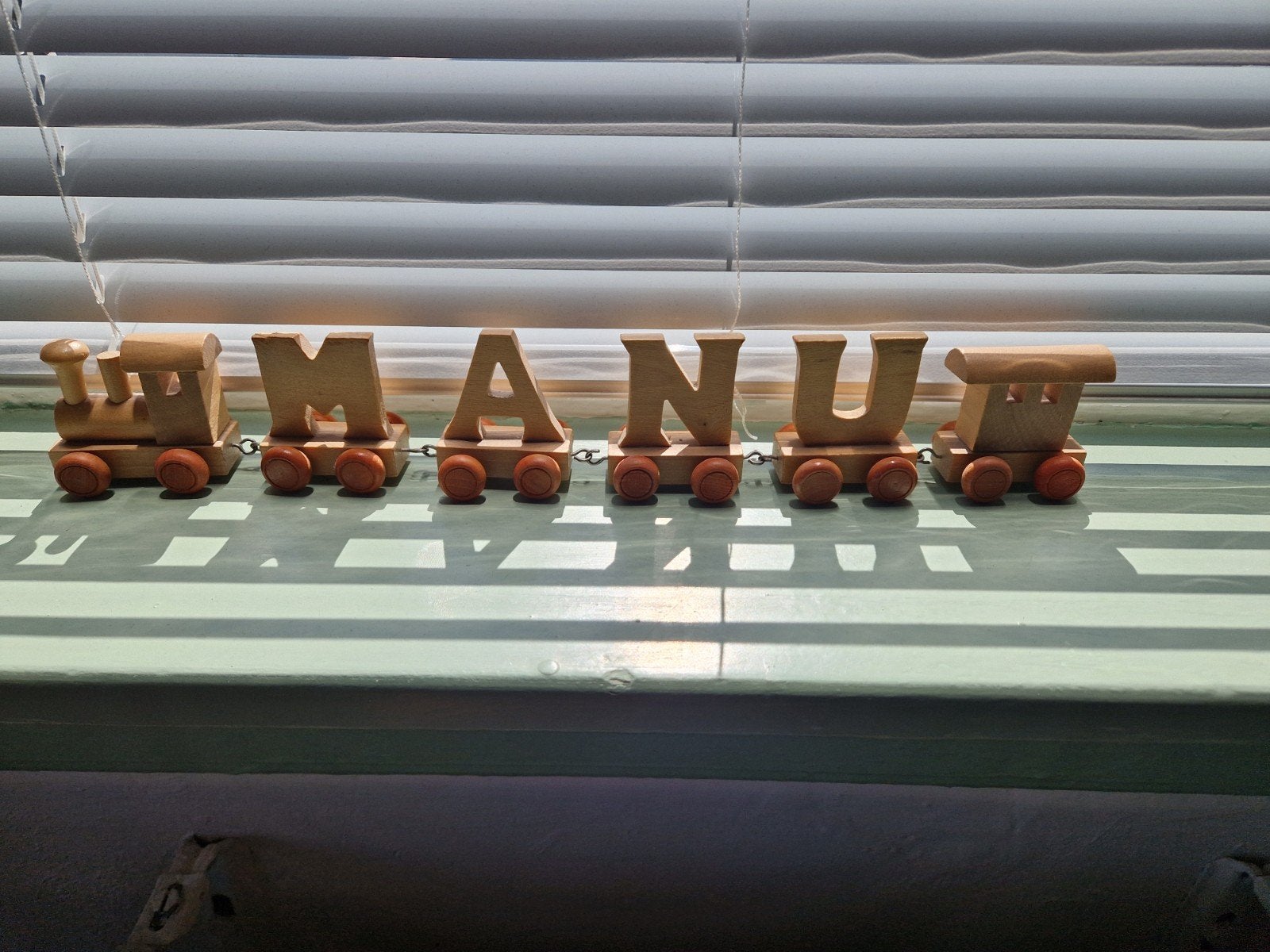 Houten Naam Trein Manu - 6 Wagonnetjes, Ophalen