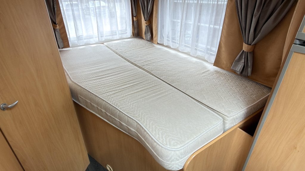 Super frisse youngtimer! De Cristall Carotel H592 Uit 2005, Overige merken, Ringverwarming, 6 tot 7 meter, Bedrijf