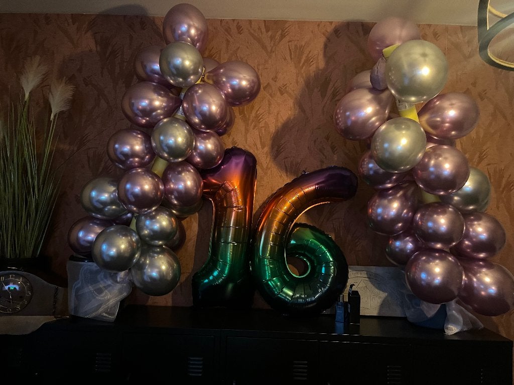 Cijferballonnen 16, Ophalen, Zo goed als nieuw