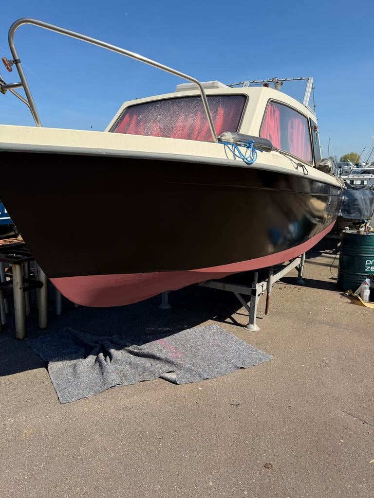 Kajuitboot polyester Family Four met 15 pk motor- Vaarklaar!, Watersport en Boten, Gebruikt, Ophalen of Verzenden, Tourjacht of Cruiser