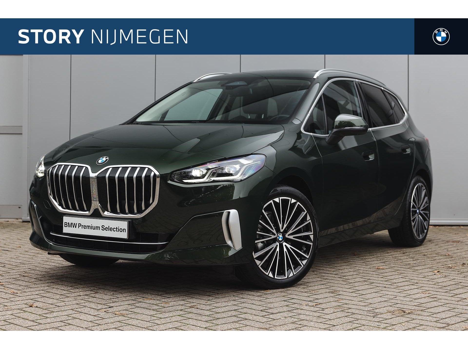 BMW 2 Serie Active Tourer 220i Luxury Line Automaat / Panora