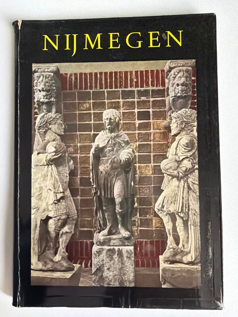 Nijmegen: Levensbeelden van Nederlands Keizerstad (1935), Ophalen of Verzenden, 20e eeuw of later, Gelezen