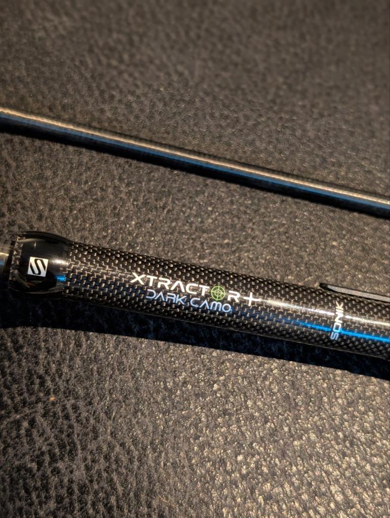 Sonik Xtractor Dark Camo Hengel - 9ft 3.00lb, Ophalen, Zo goed als nieuw, Werphengel