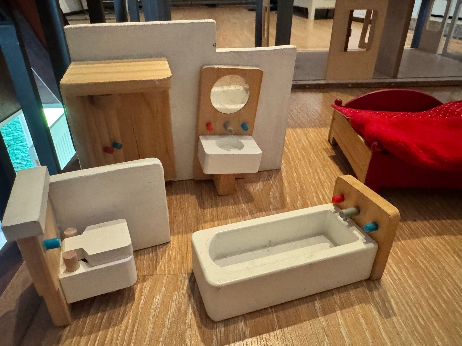 Groot Houten Poppenhuis met Meubels en Poppen, Ophalen, Gebruikt, Overige typen