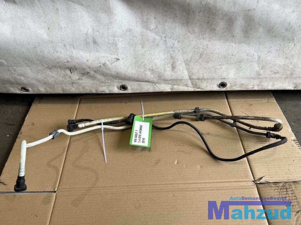 VW GOLF 7 1.4 HYBRID GTE Brandstof slang leiding 2012-2020, Auto-onderdelen, Gebruikt, Volkswagen, Volkswagen AG, Berliner Ring 2
38440  Wolfsburg, DE