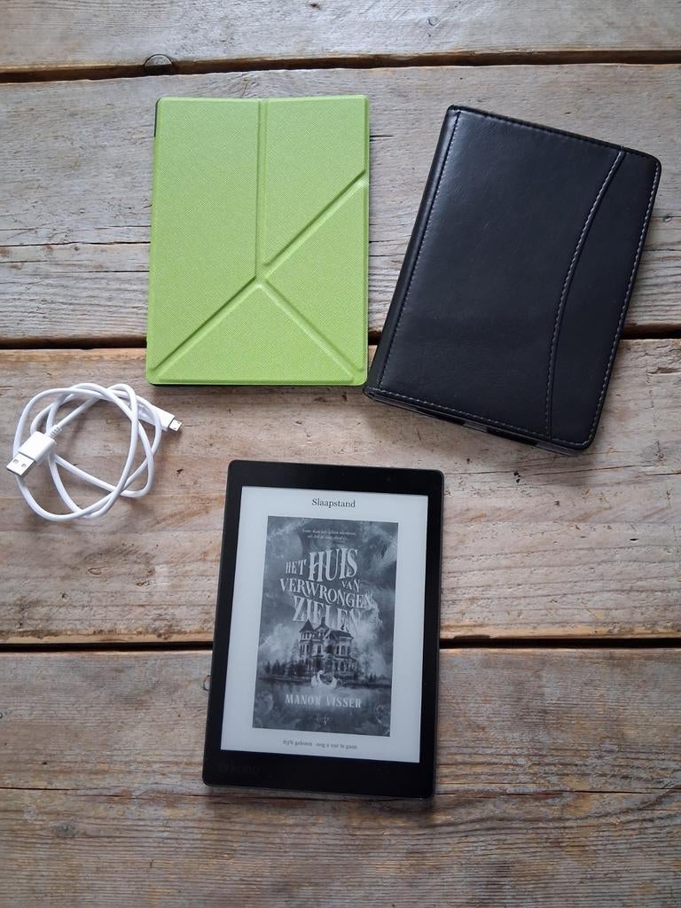 Kobo aura one e-reader met hoesjes en oplaadkabel, Computers en Software, E-readers, Ophalen, 8 inch, Kobo, Wi-Fi