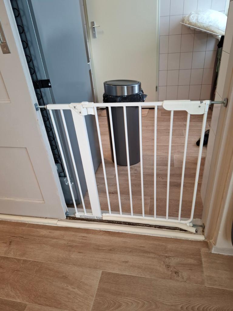 2x Traphekje 70cm/72cm - Wit Klemhekje prijs per stuk!, Kinderen en Baby's, Traphekjes, Ophalen, Gebruikt, Klemhekje, Metaal of IJzer