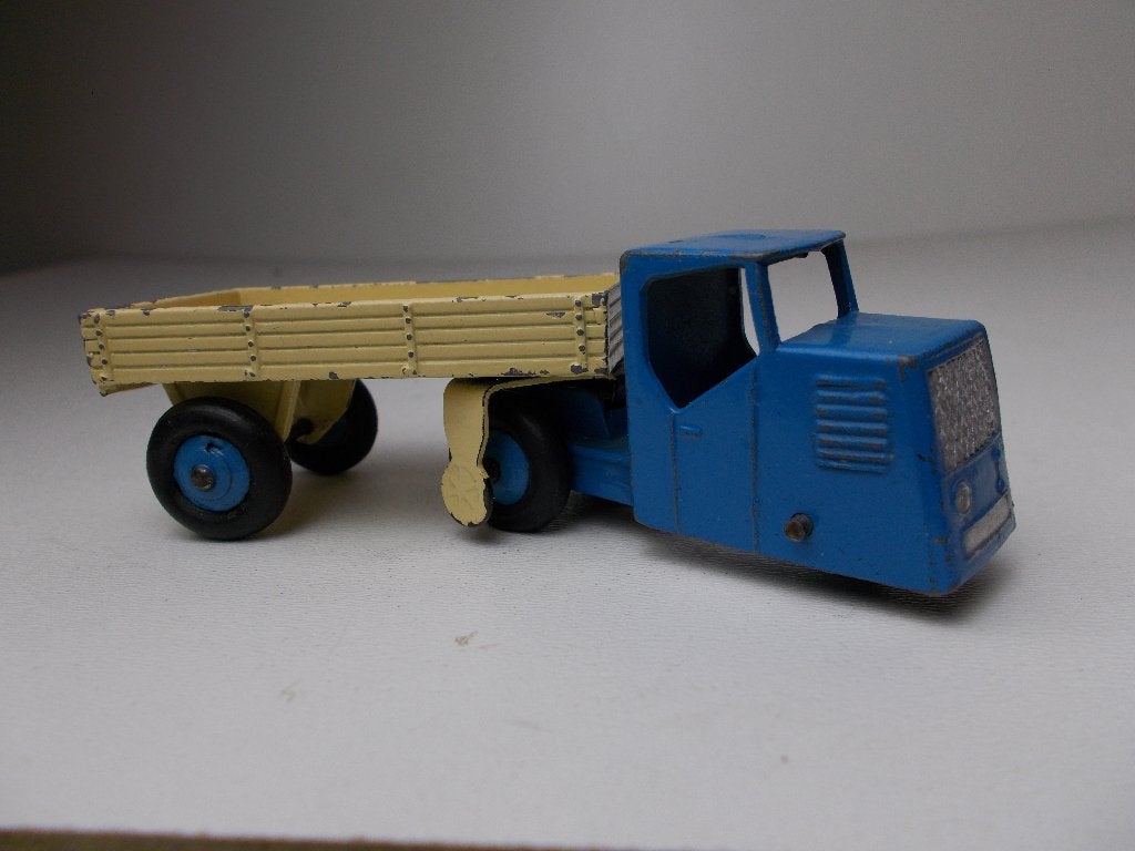 1948 Dinky Toys 33W MECHANICAL HORSE AND OPEN WAGON (B)