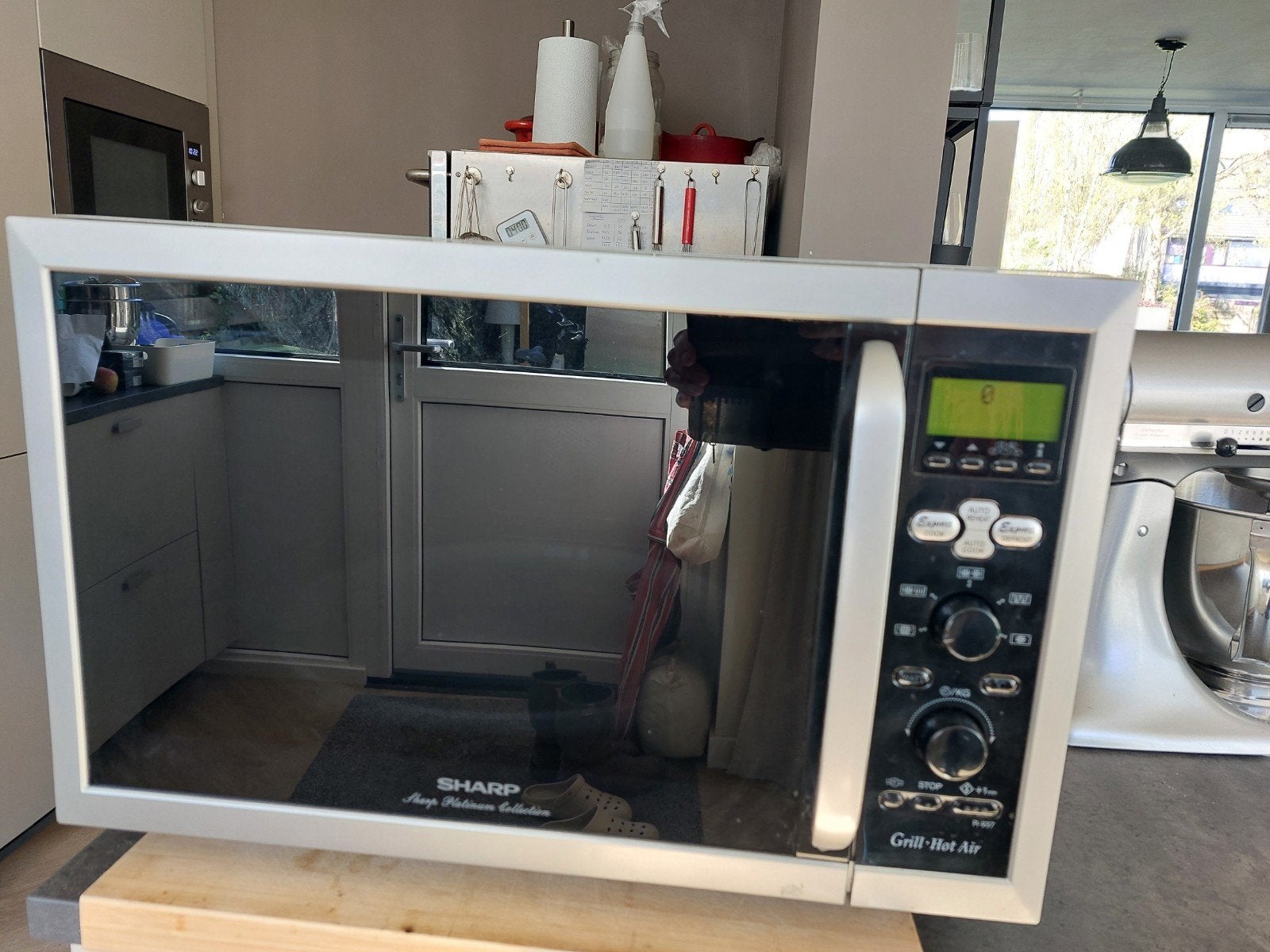 Sharp Combi-oven R-937(N) - Grill, Hete Lucht, Magnetron, Ophalen, Minder dan 45 cm, Combi-oven, Draaiplateau