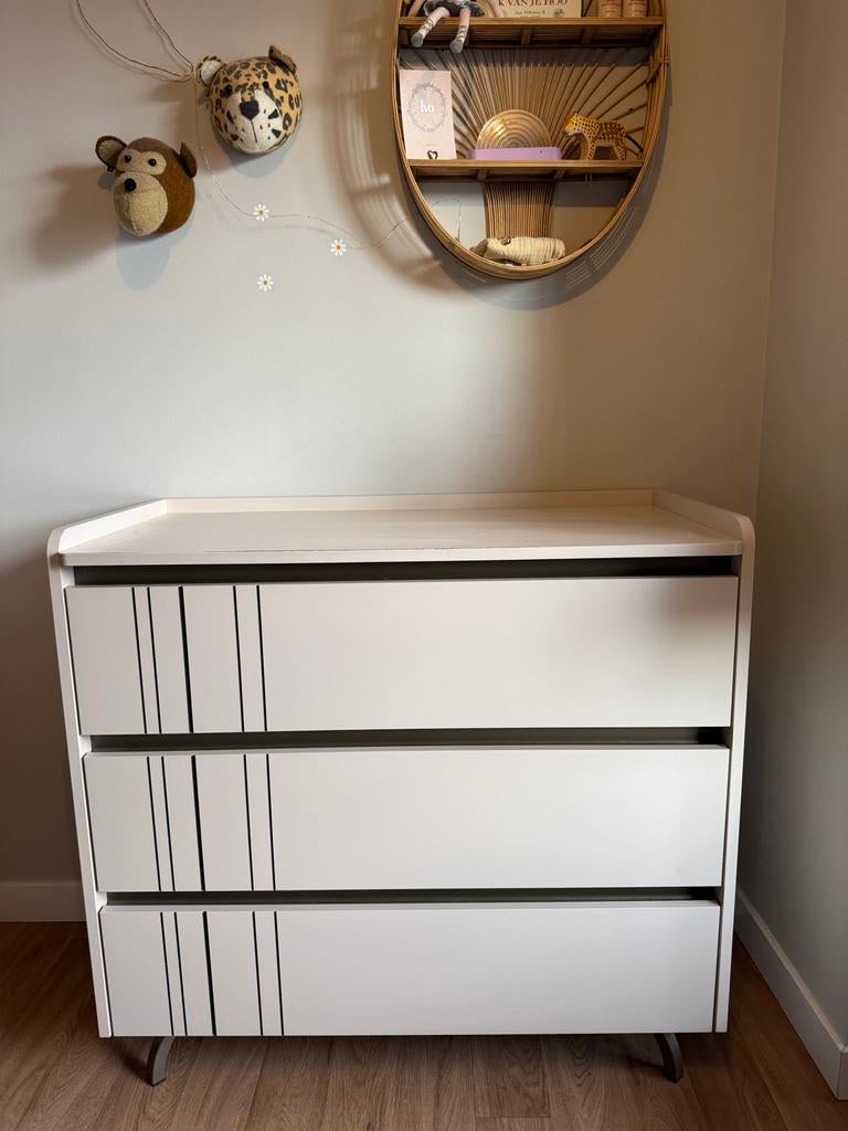 Beige commode met 3 lades Frendly Amsterdam, Kinderen en Baby's, Kinderkamer | Commodes en Kasten, Ophalen, 50 tot 70 cm, Zo goed als nieuw