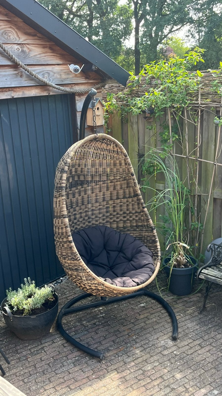 Wicker Egg swing stoel voor binnen/buiten met kussen, Ophalen, Gebruikt, Wicker
