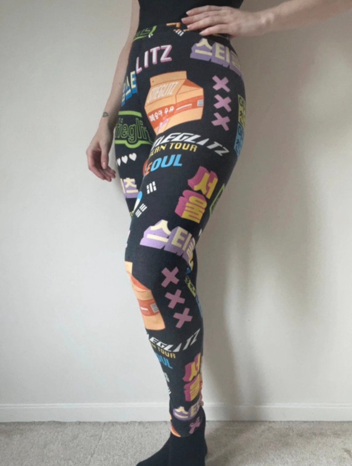 Stieglitz legging met print, XS/34. Korean neon statement, Legging, Gedragen, Meerkleurig, Verzenden