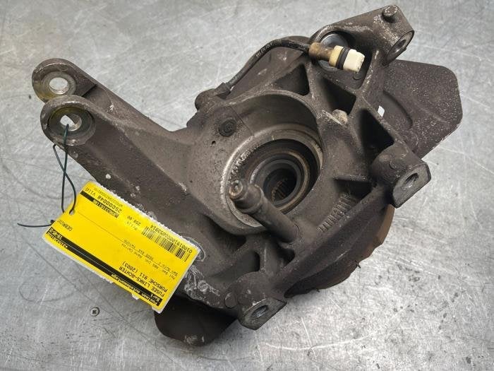Fusee links-achter van een Porsche 911, Gebruikt, -, -, Porsche