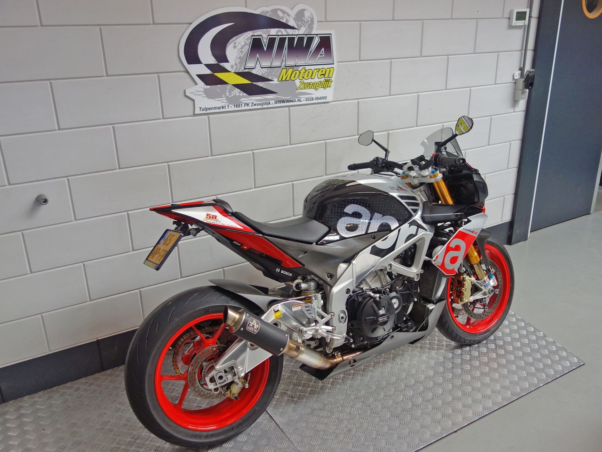 Aprilia Tuono V4 1100 R APRC ABS, 1077 cc, Meer dan 35 kW, ABS, Handgeschakeld