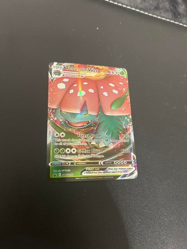 Venusaur VMAX Pokémon Kaart, Ophalen of Verzenden, Zo goed als nieuw, Losse kaart