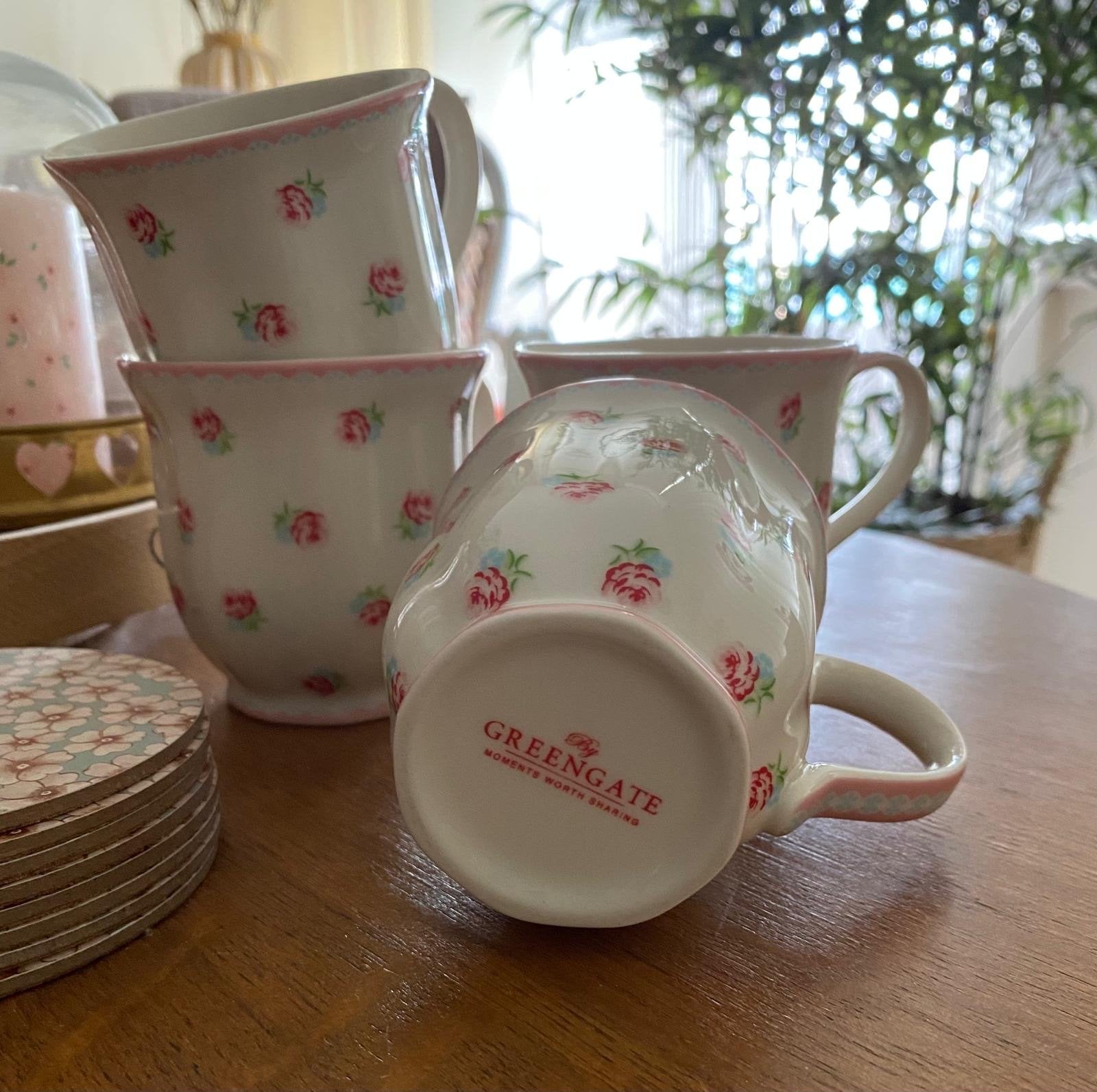 Greengate mokken met oor, 4 stuks, bloemetjes motief, Huis en Inrichting, Ophalen, Overige merken, Mok, Zo goed als nieuw