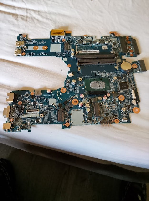 Clevo N750WU Moederbord, BGA‑CPU, DDR4, Ophalen of Verzenden, Zo goed als nieuw