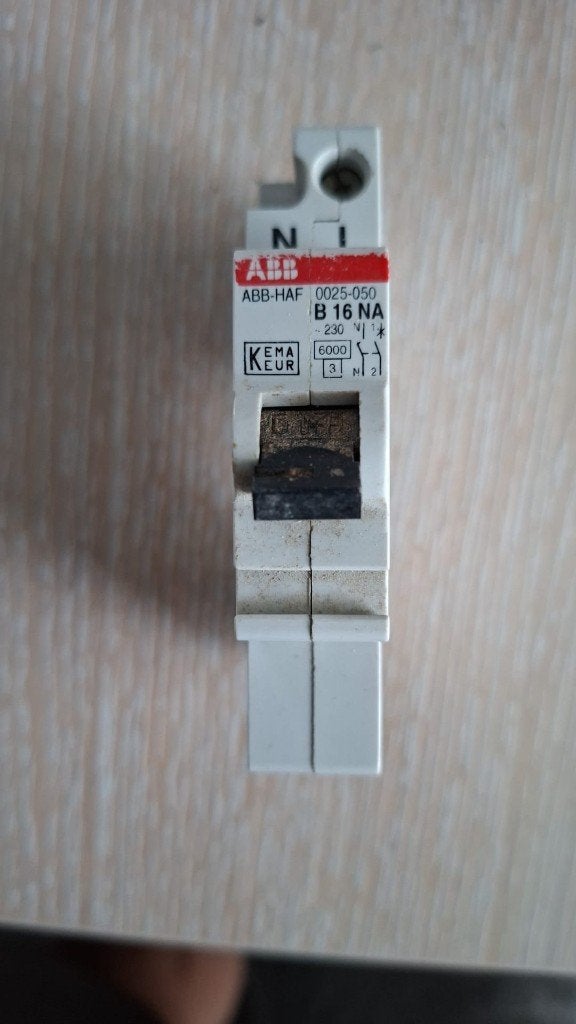 ABB‑HAF B16 NA installatieautomaat, Ophalen of Verzenden, Gebruikt, ABB, Installatieautomaat