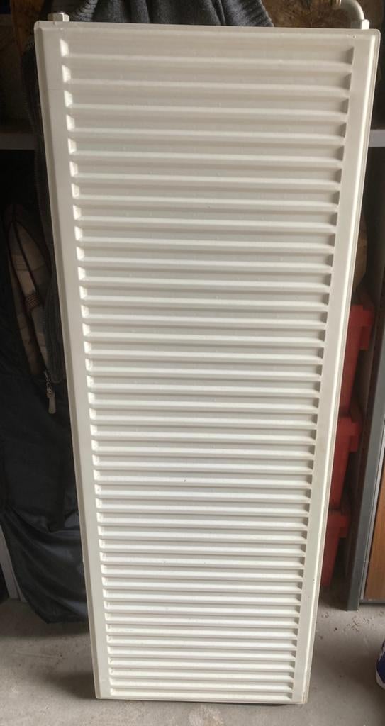 Radiator t22, Doe-het-zelf en Verbouw, Verwarming en Radiatoren, 30 tot 80 cm, Radiator, Ophalen of Verzenden, Zo goed als nieuw
