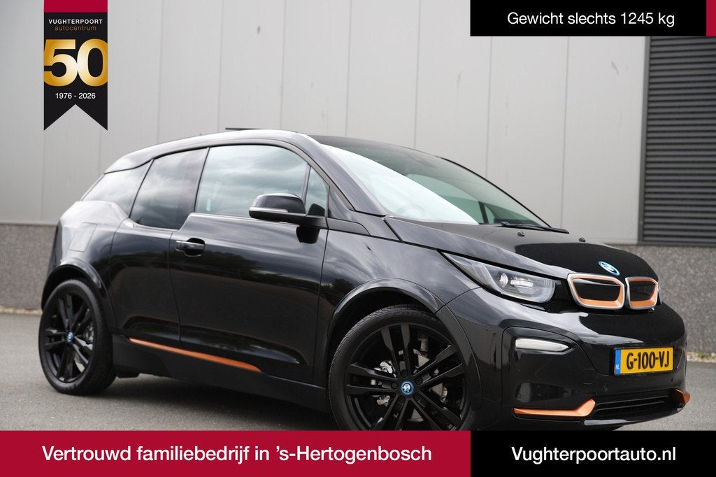 BMW i3 S 184pk /120Ah 42 kWh*RoadStyle*/Sunroof/Adaptive/H-K, Auto's, BMW, Automaat, Achterwielaandrijving, 4 stoelen, Zwart