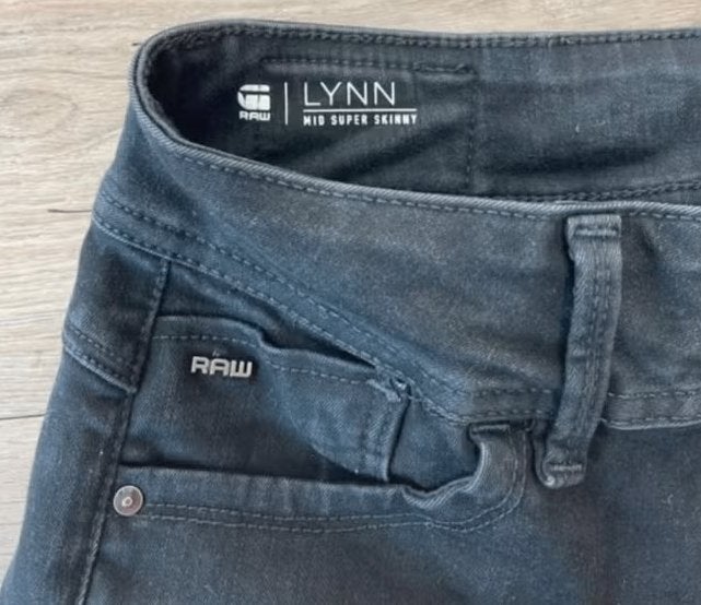 G-Star RAW Lynn Mid Super Skinny Jeans Zwart 28x32, Zwart, Ophalen of Verzenden, Zo goed als nieuw, W28 - W29 (confectie 36)