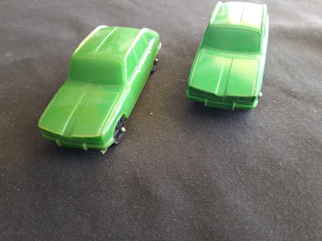 Renault 16 groen – 2 verschillende – vinyl 1:43, Ophalen of Verzenden, Zo goed als nieuw, Auto, Overige merken